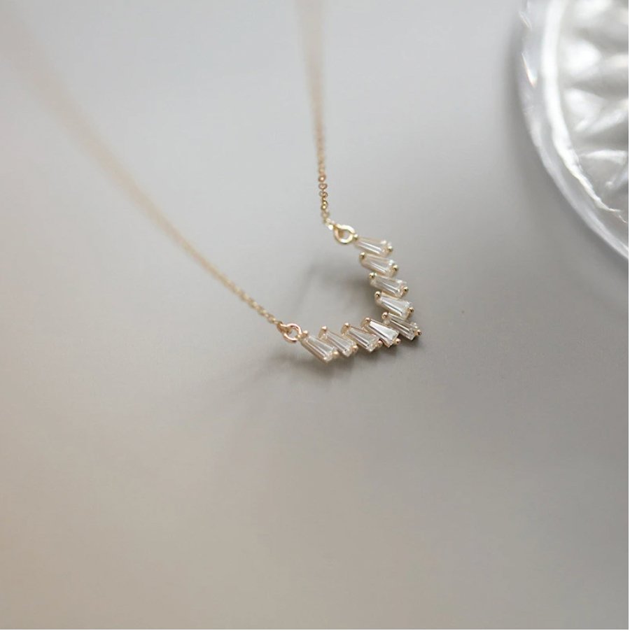 Zirconia V Necklace - Layer Boutique